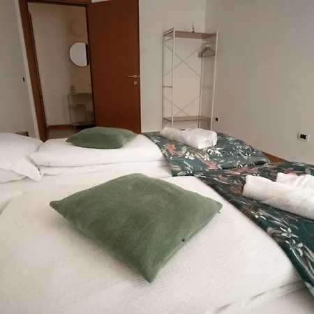 公寓 Slate House & Terrace - 6 Min Walk To Bernina Express *