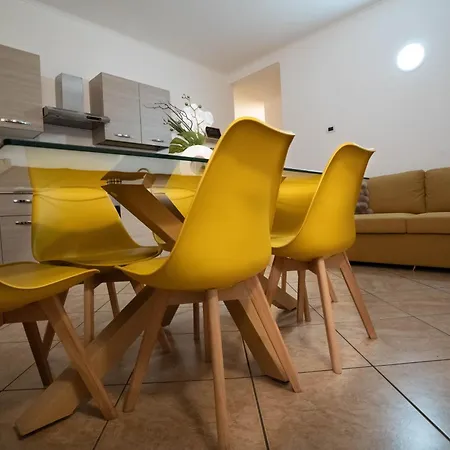 Slate House & Terrace - 6 Min Walk To Bernina Express 公寓 *