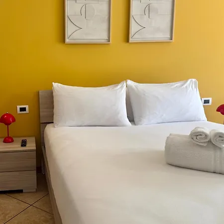 Slate House & Terrace - 6 Min Walk To Bernina Express דירה טיראנו